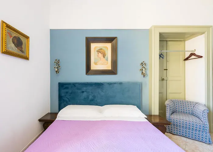 New Design In Апартаменты Неаполь