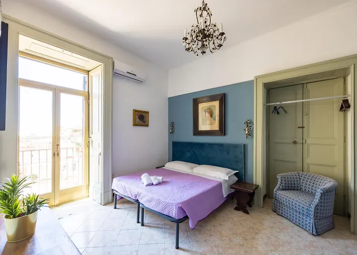 New Design In Неаполь